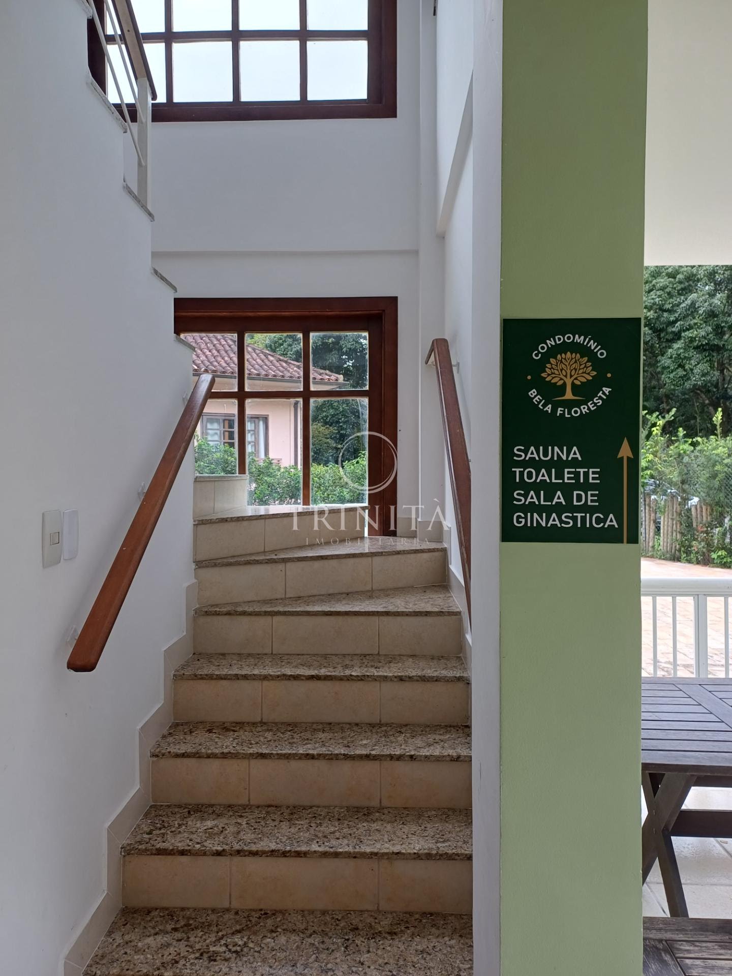 Escada para academia