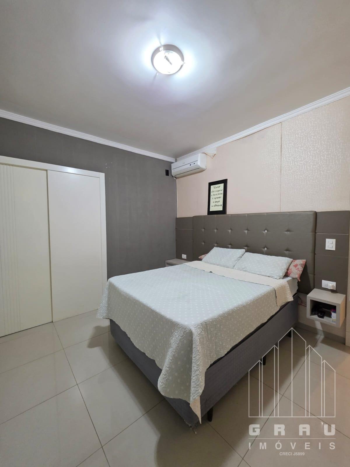 Casa no Jardim Ipê  -  Foz do Iguaçu