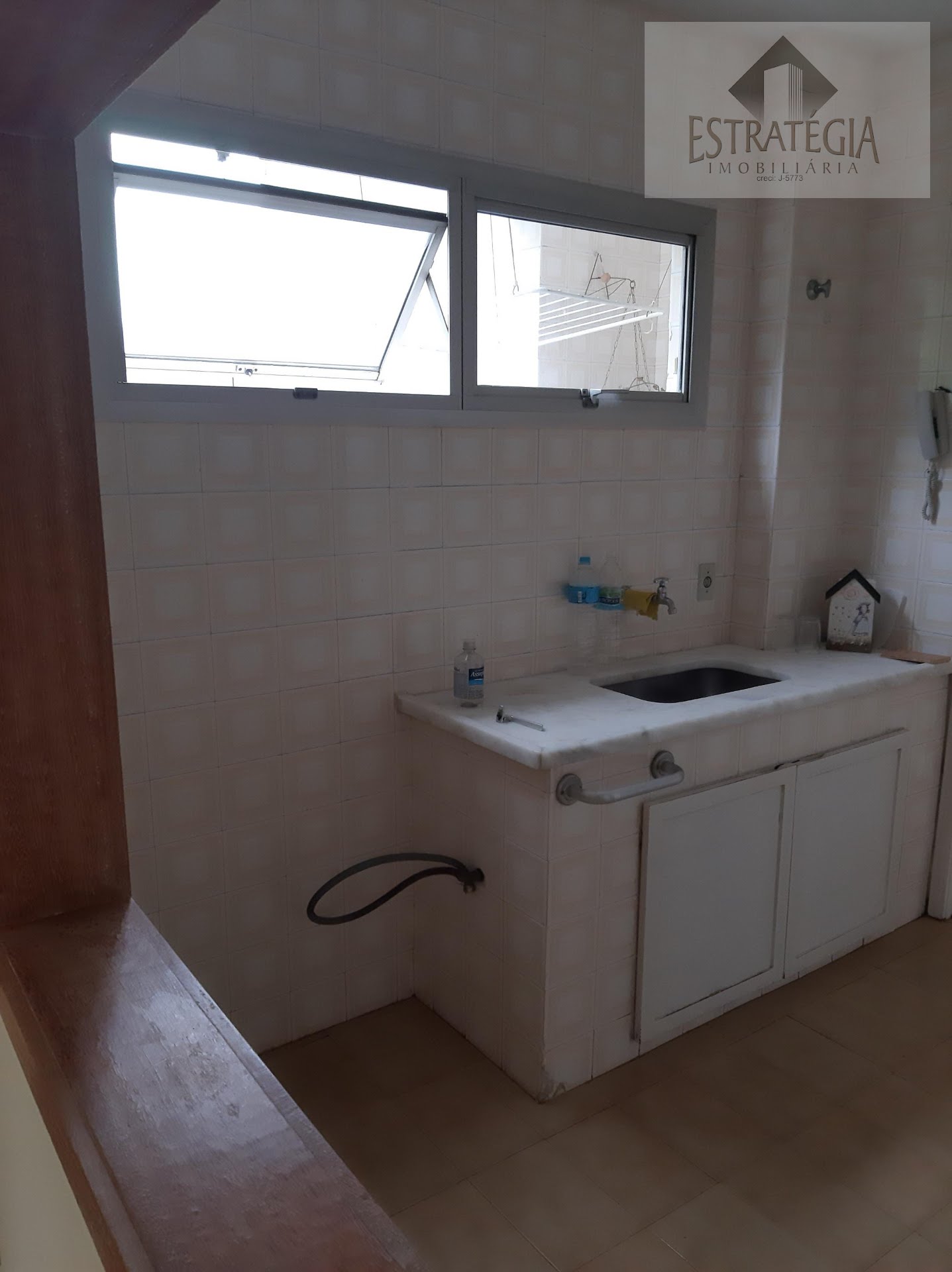 Apartamento à venda com 2 quartos, 1 banheiro, 1 vaga e 75m² no Centro, Petrópolis (RJ) — foto 9 de 12