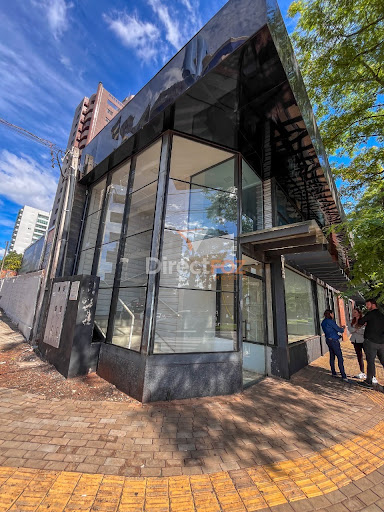 Salas Comerciais para Aluguel - Na Av. Paraná em frente à Lobby  
