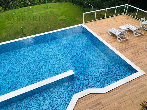 Piscina e Deck
