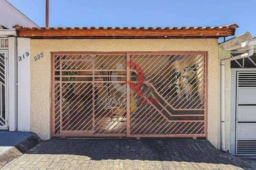 Casa de Condomínio à Venda em Vila Pauliceia, SP | 141m²