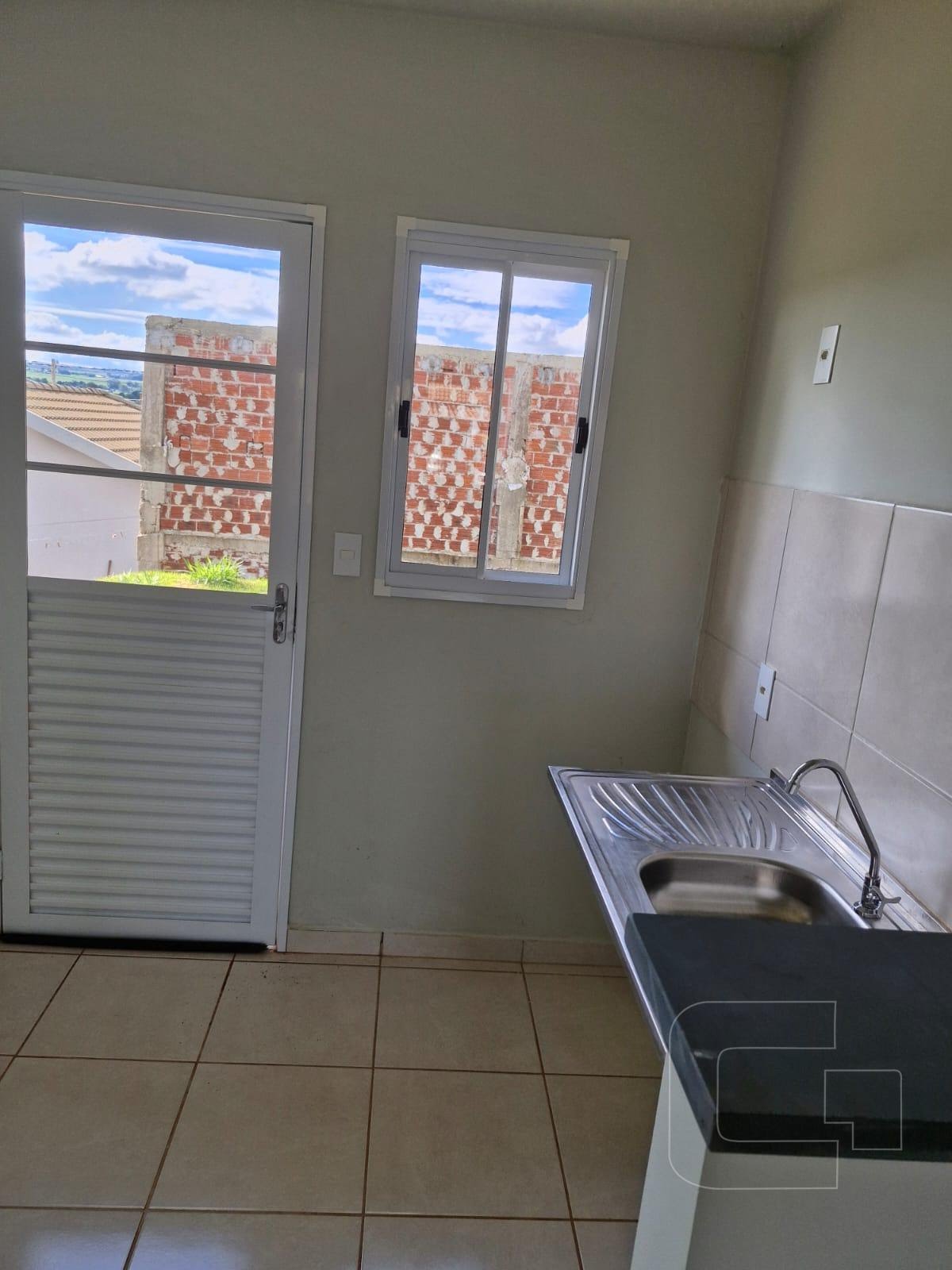 Casa à venda com 2 quartos, 1 banheiro e 43m² no Conjunto Bem Viver, Arapongas (PR) — foto 3 de 12