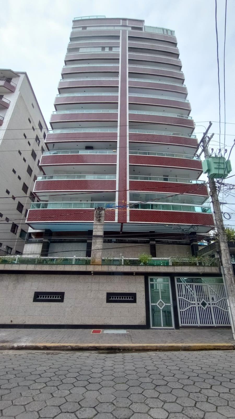Apartamento à venda com 2 quartos, 2 banheiros, 1 vaga e 75m² no Vila Assuncao, Praia Grande — foto principal
