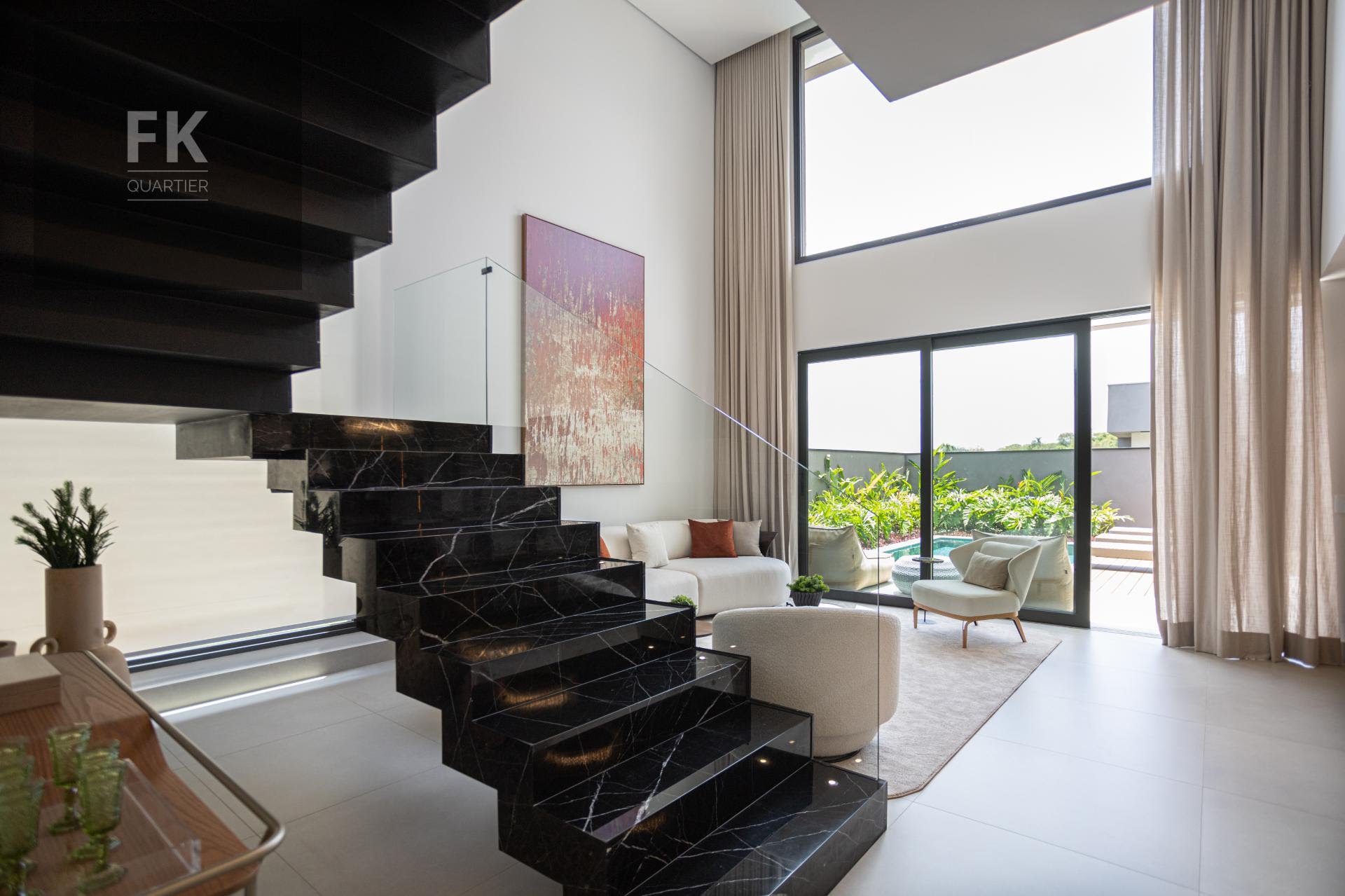 Casa à venda com 4 quartos, 4 suítes, 5 vagas e 390m² no Residencial Burle Marx, Santana de Parnaíba (SP) — foto 4 de 30