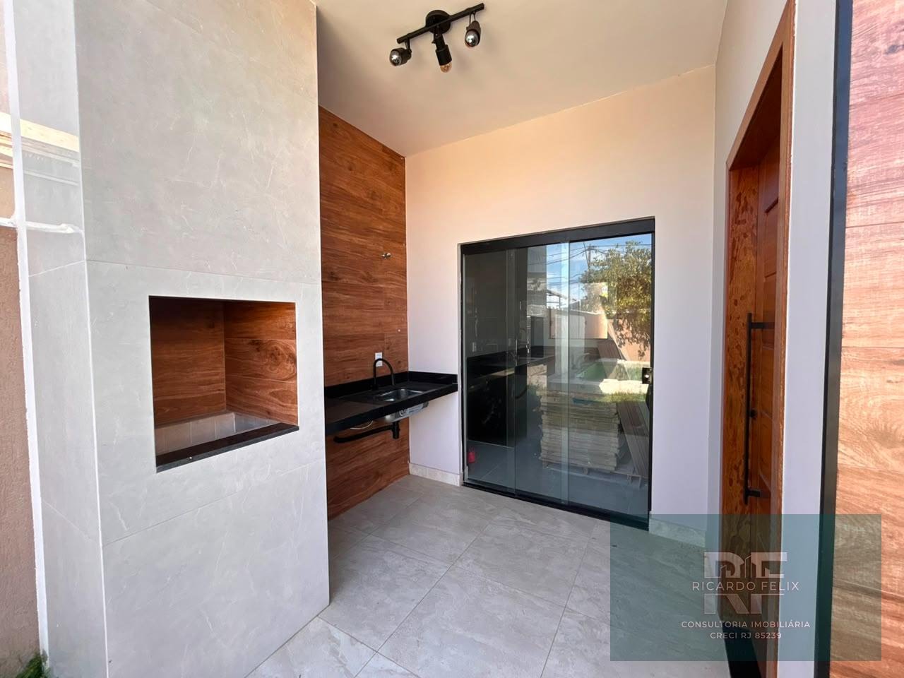 Casa à venda com 3 quartos, 1 suíte, 2 vagas e 180m² no Recreio, Rio das Ostras (RJ) — foto 14 de 20