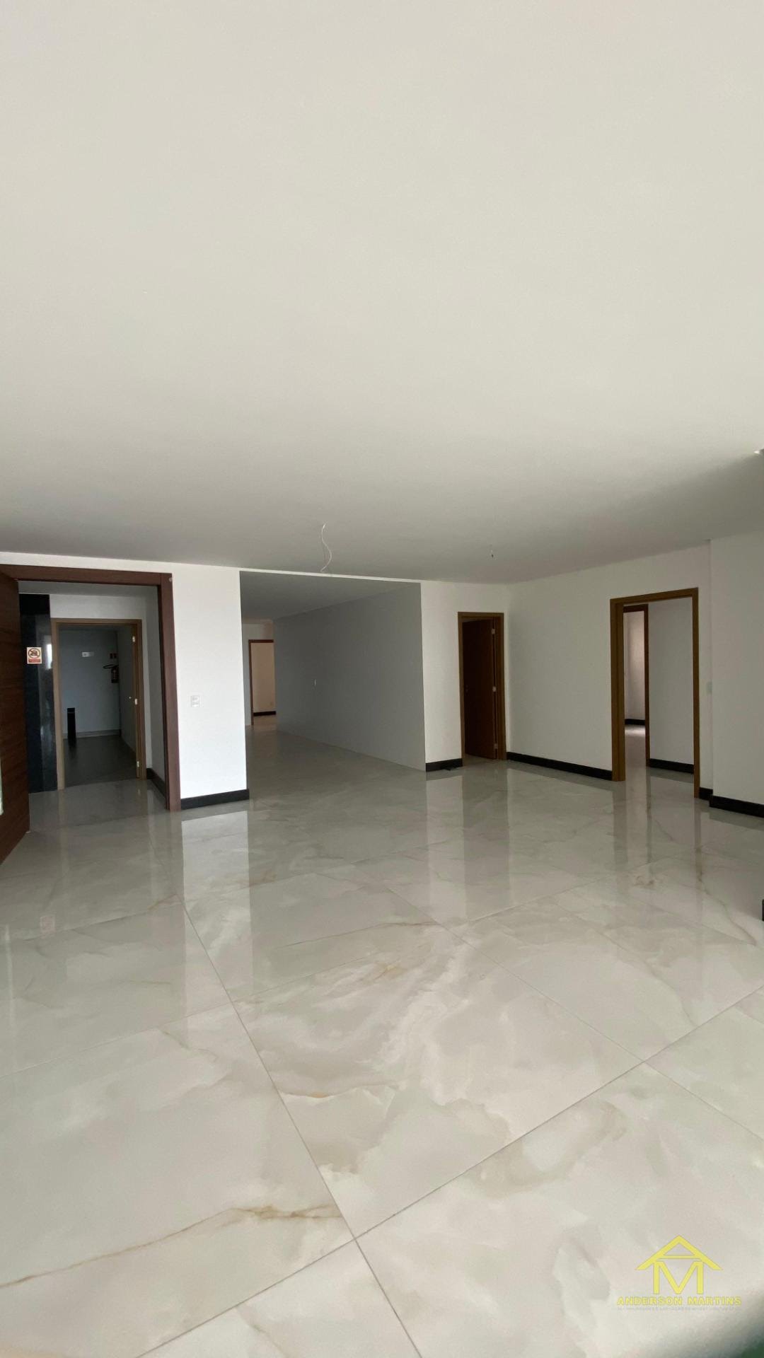 Apartamento à venda com 4 quartos, 6 banheiros, 3 vagas e 250m² no Praia da Costa, Vila Velha (ES) — foto 17 de 20