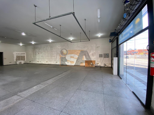 Salão Comercial de 180m² na Glicério em Suzano/SP.