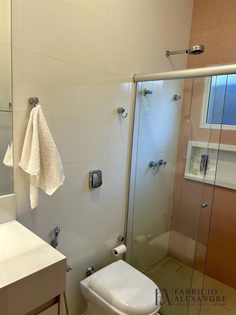 Casa à venda com 3 quartos, 3 suítes, 4 vagas e 240m² no Loteamento Recanto do Lago, São José do Rio Preto (SP) — foto 10 de 16