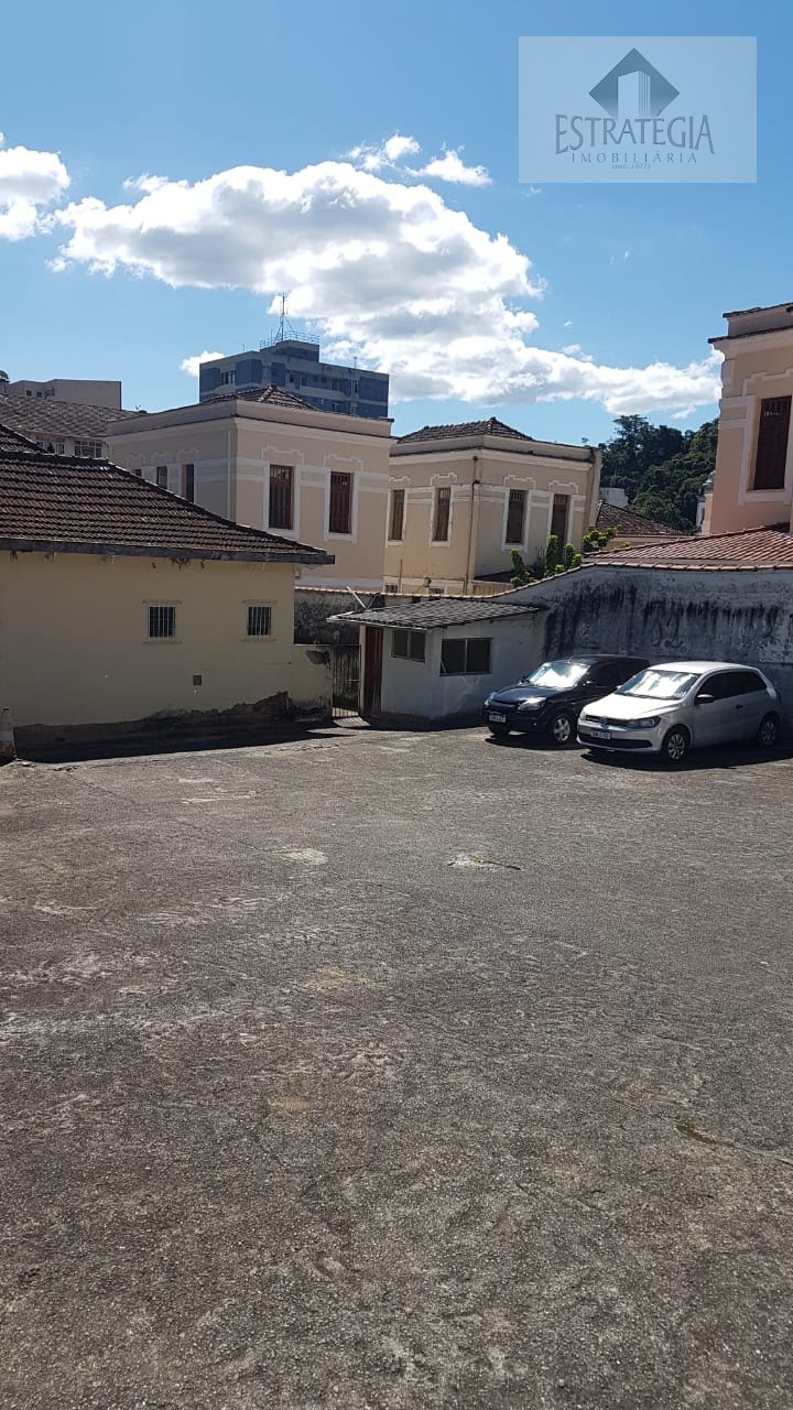 Casa à venda com 6 quartos, 5 suítes, 25 vagas e 214m² no Centro, Petrópolis (RJ) — foto 4 de 15