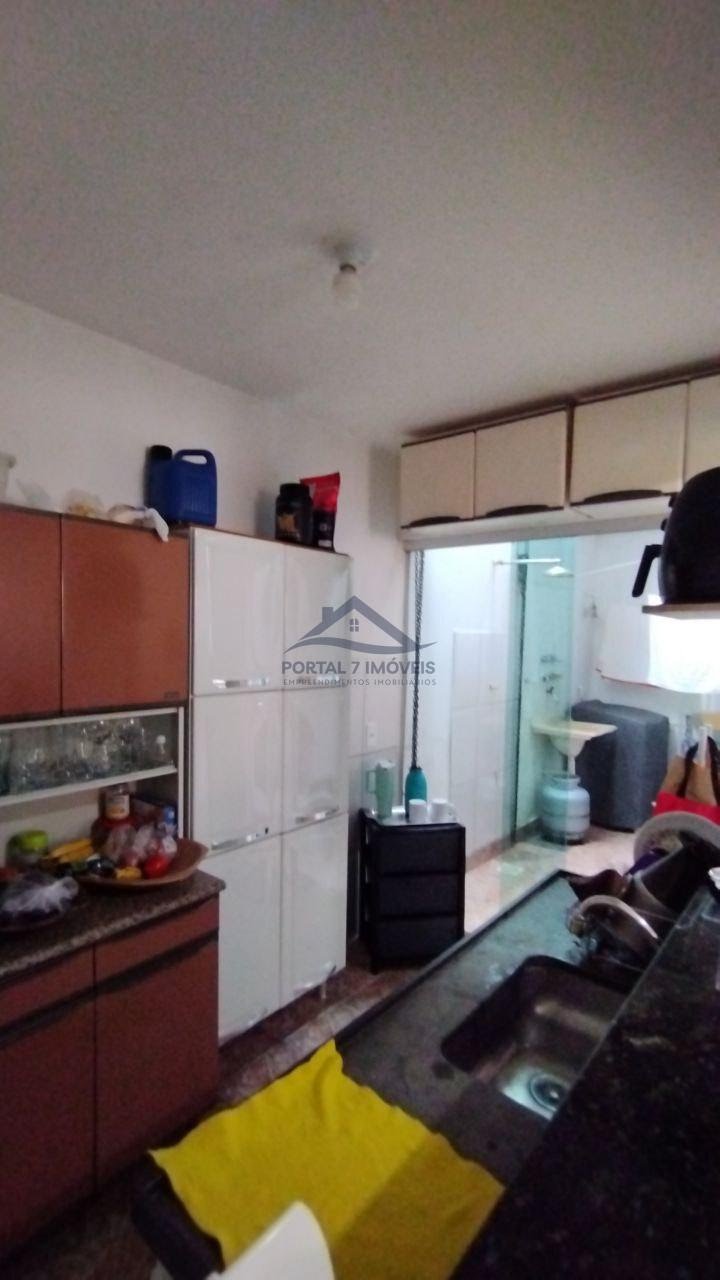 Casa à venda com 2 quartos, 1 banheiro, 1 vaga e 68m² no São Francisco de Assis, Sete Lagoas (MG) — foto 10 de 26
