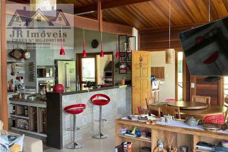 Casa à venda com 3 quartos, 1 suíte, 3 vagas e 310m² no Pinheirinho, Itajubá (MG) — foto 20 de 30