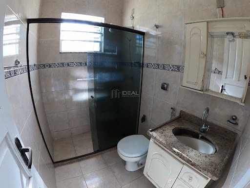 Casa com ponto comercial para venda no Parque Califórnia - Campos dos Goytacazes, RJ 