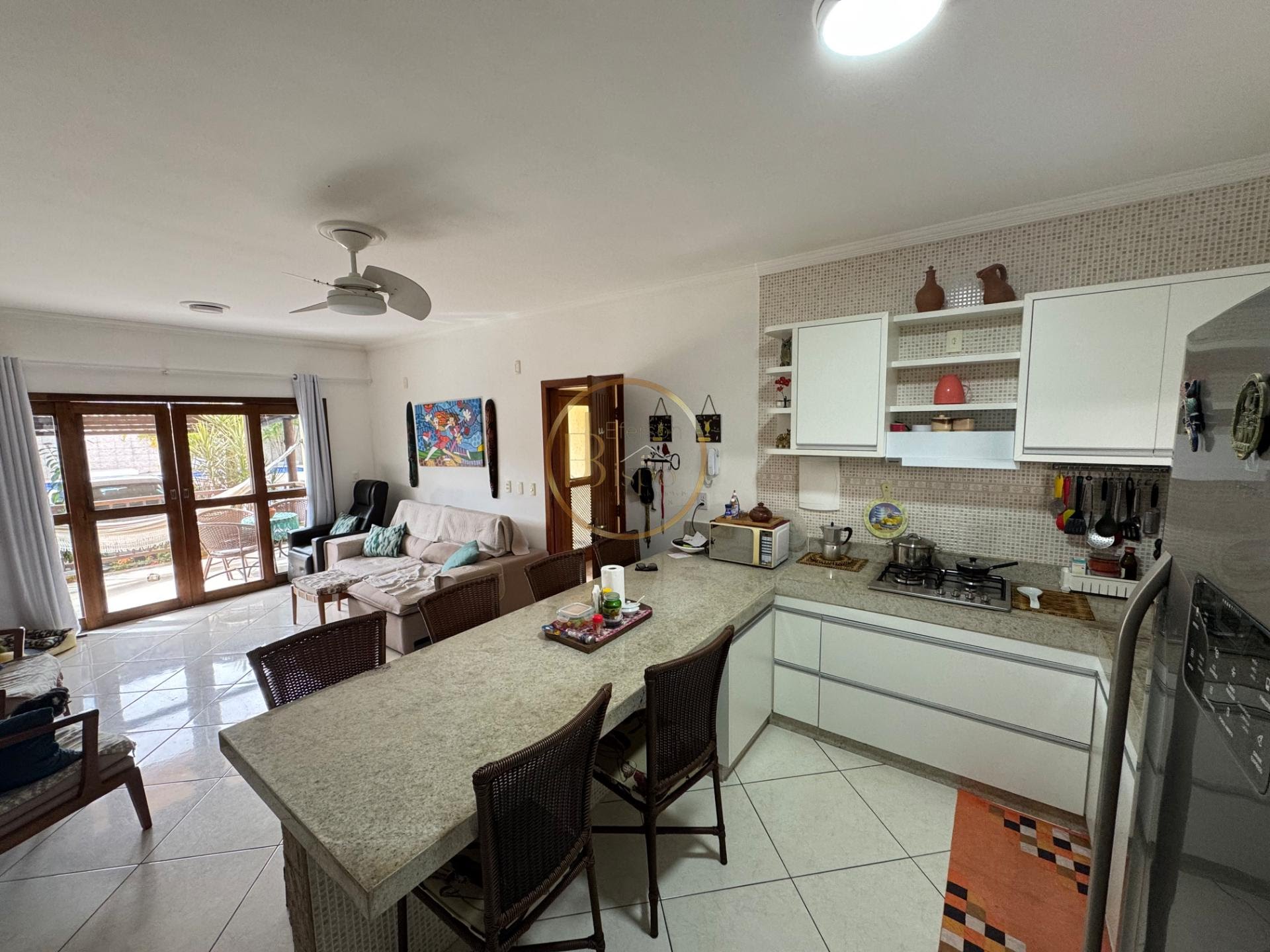 Apartamento à venda com 3 quartos, 2 banheiros, 1 vaga e 100m² no Coroa Vermelha, Santa Cruz Cabrália — foto principal