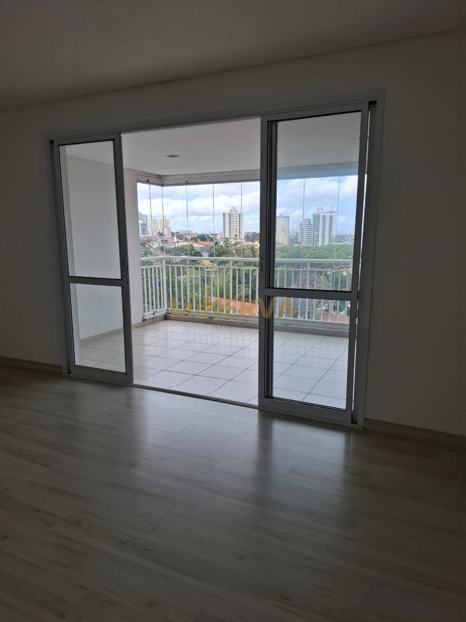 Apartamento à venda com 2 quartos, 2 banheiros, 2 vagas e 88m² no Vila Galvão, Guarulhos (SP) — foto 2 de 17