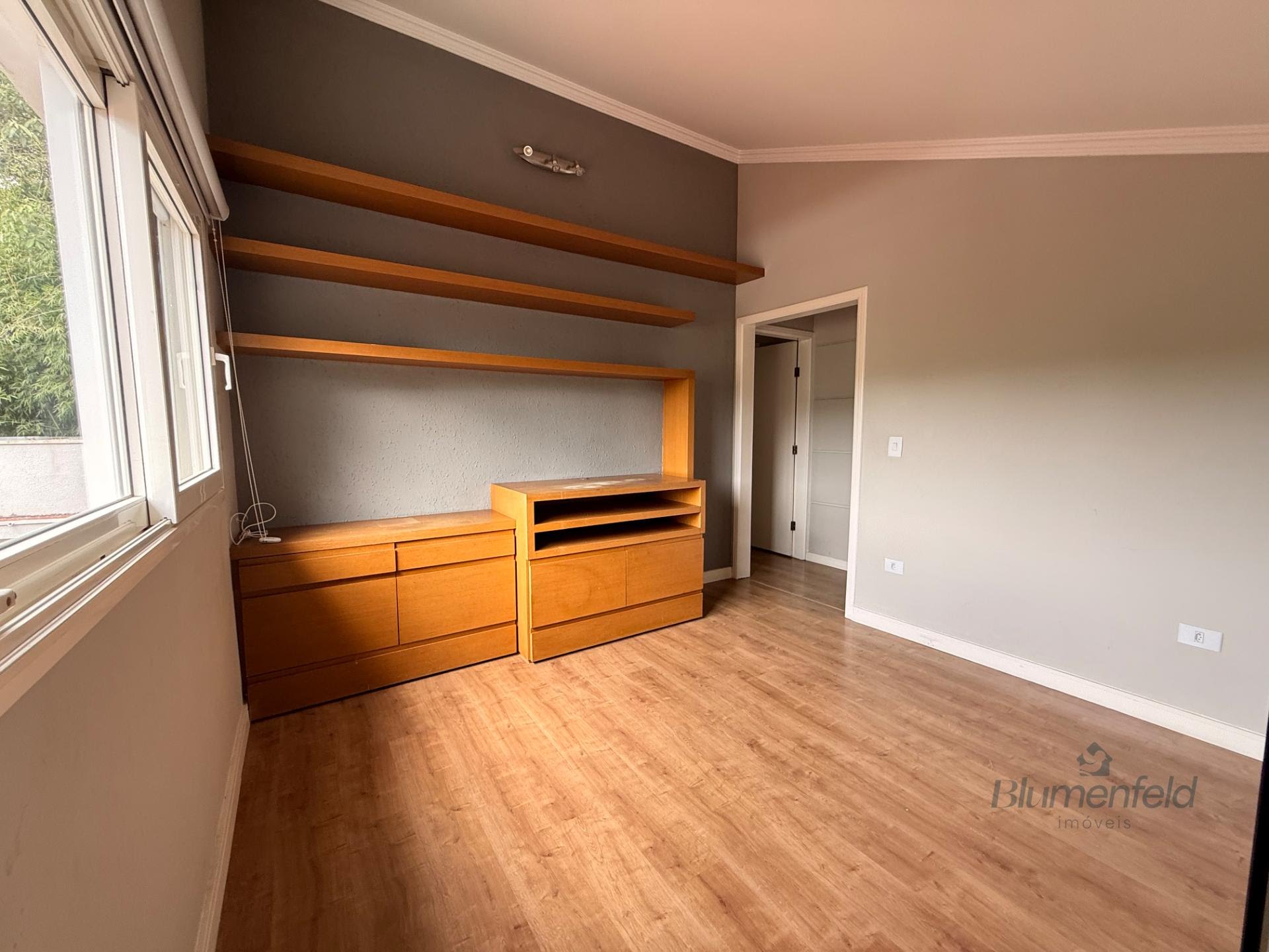 Casa à venda com 4 quartos, 4 suítes, 4 vagas e 300m² no Condomínio Arujazinho IV, Arujá (SP) — foto 18 de 30