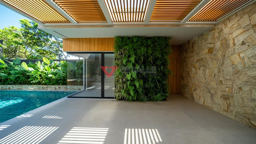 Casa de Luxo na Barra da Tijuca - 860M², 5 Dormitórios, 7 Banheiros - Venda e Locação