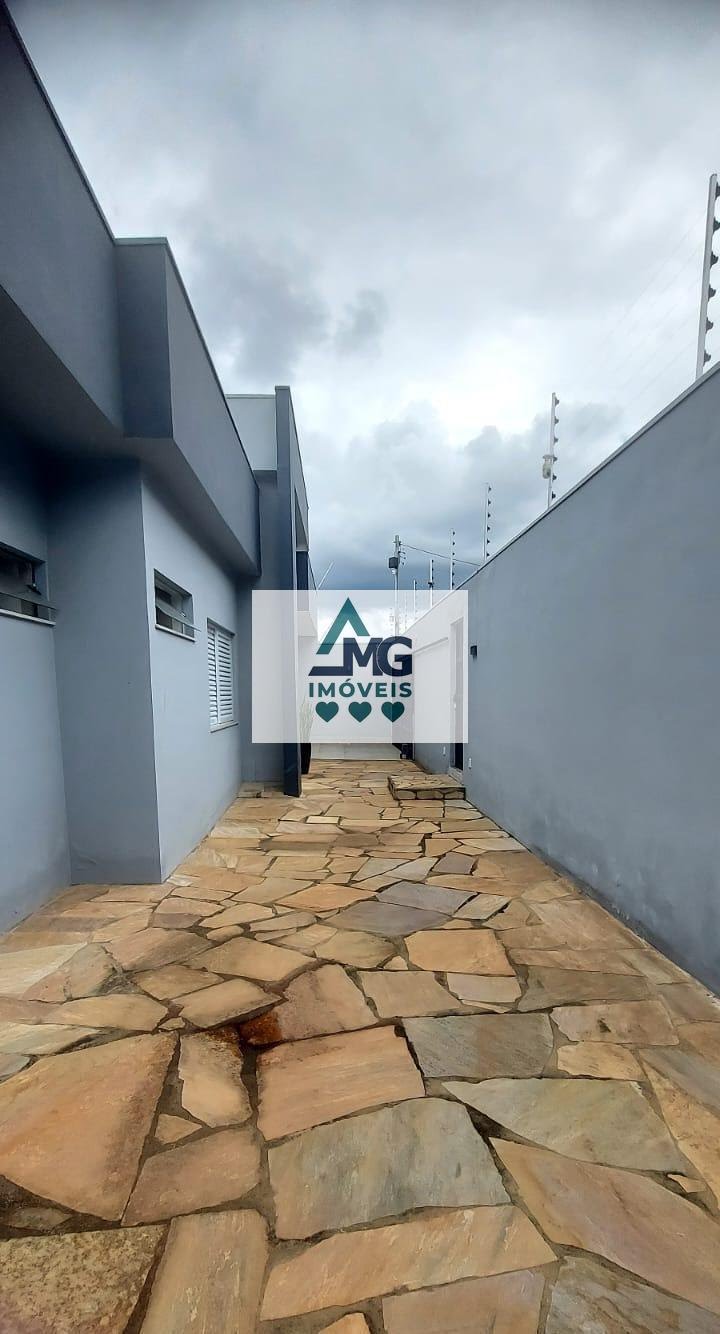 Casa à venda com 3 quartos, 3 suítes, 2 vagas e 220m² no Jardim Umuarama, Três Corações (MG) — foto 27 de 30