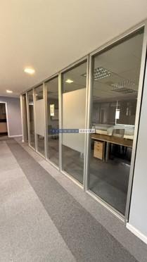 Comercial à venda com 6 banheiros, 4 vagas e 519m² no Centro, Curitiba (PR) — foto 16 de 28