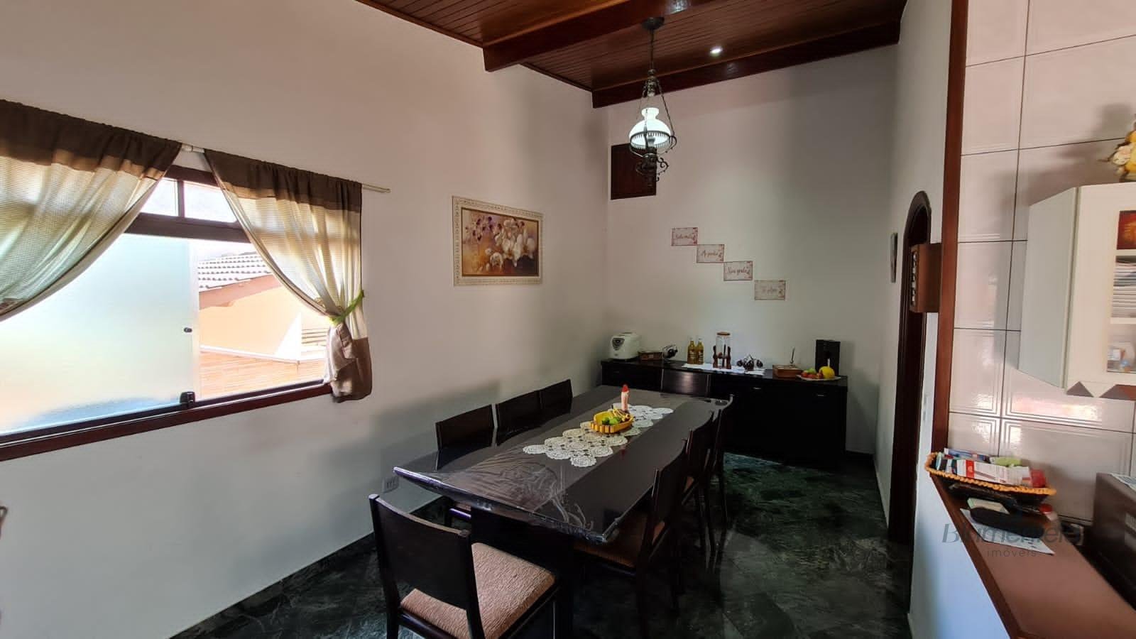Casa à venda com 3 quartos, 2 suítes, 2 vagas e 261m² no Condomínio Arujazinho IV, Arujá (SP) — foto 5 de 20