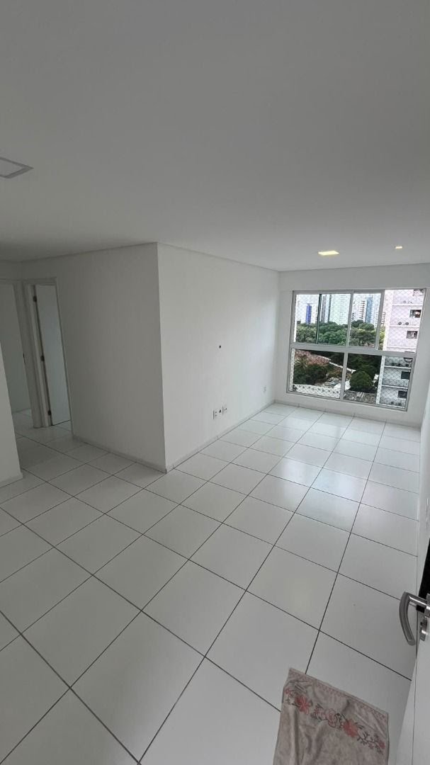 Apartamento à venda com 2 quartos, 2 banheiros, 1 vaga e 52m² no Casa Amarela, Recife — foto principal