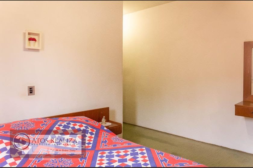 Casa à venda com 3 quartos, 3 suítes, 2 vagas e 300m² no Interlagos, São Paulo (SP) — foto 12 de 30