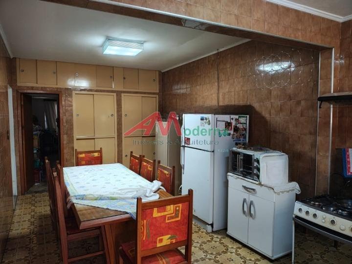 Casa à venda com 3 quartos, 1 suíte, 5 vagas e 238m² no Piraporinha, Diadema (SP) — foto 10 de 17