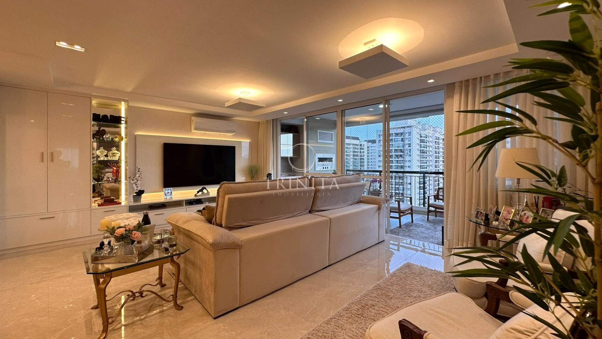 sala-trinitaimobiliaria-majestic