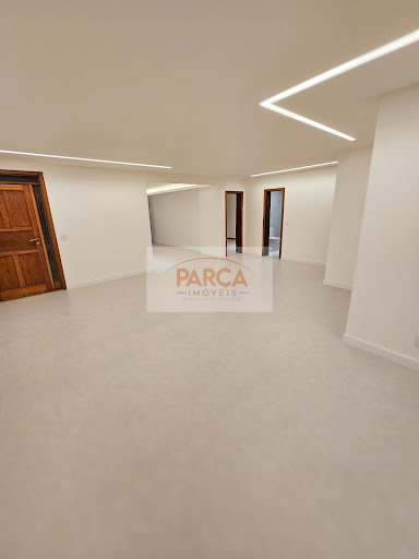 Apartamento de 320m² à Venda na Praia da Costa, Vila Velha