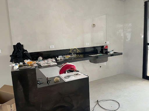 Casa em Condomínio no Jardim Novo Horizonte em Sorocaba, 135m²,  03 dormitórios, 01 suíte , 01 vagas de garagem.
