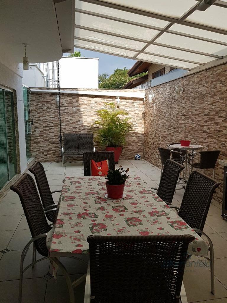 Casa à venda com 4 quartos, 4 suítes, 4 vagas e 400m² no Condominio Arujazinho V, Arujá (SP) — foto 28 de 28