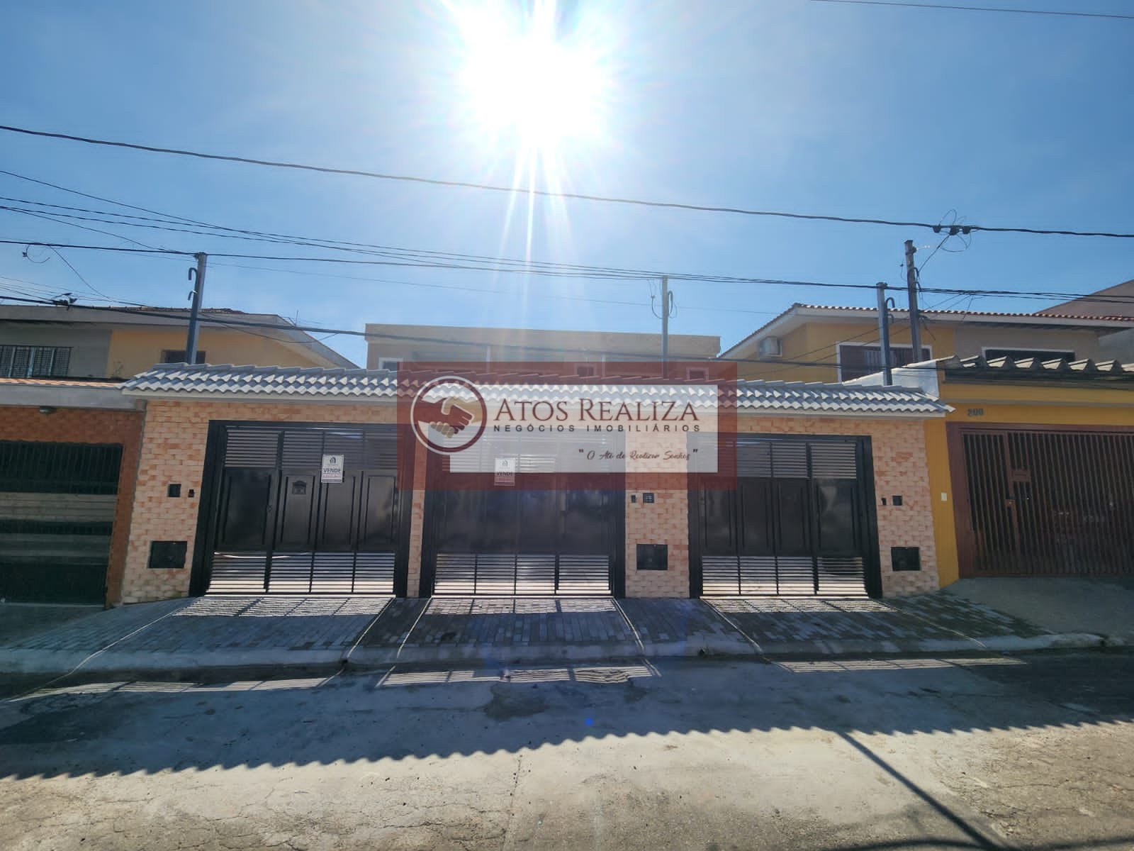 Casa à venda com 3 quartos, 3 banheiros, 2 vagas e 130m² no Campo Grande, São Paulo — foto principal