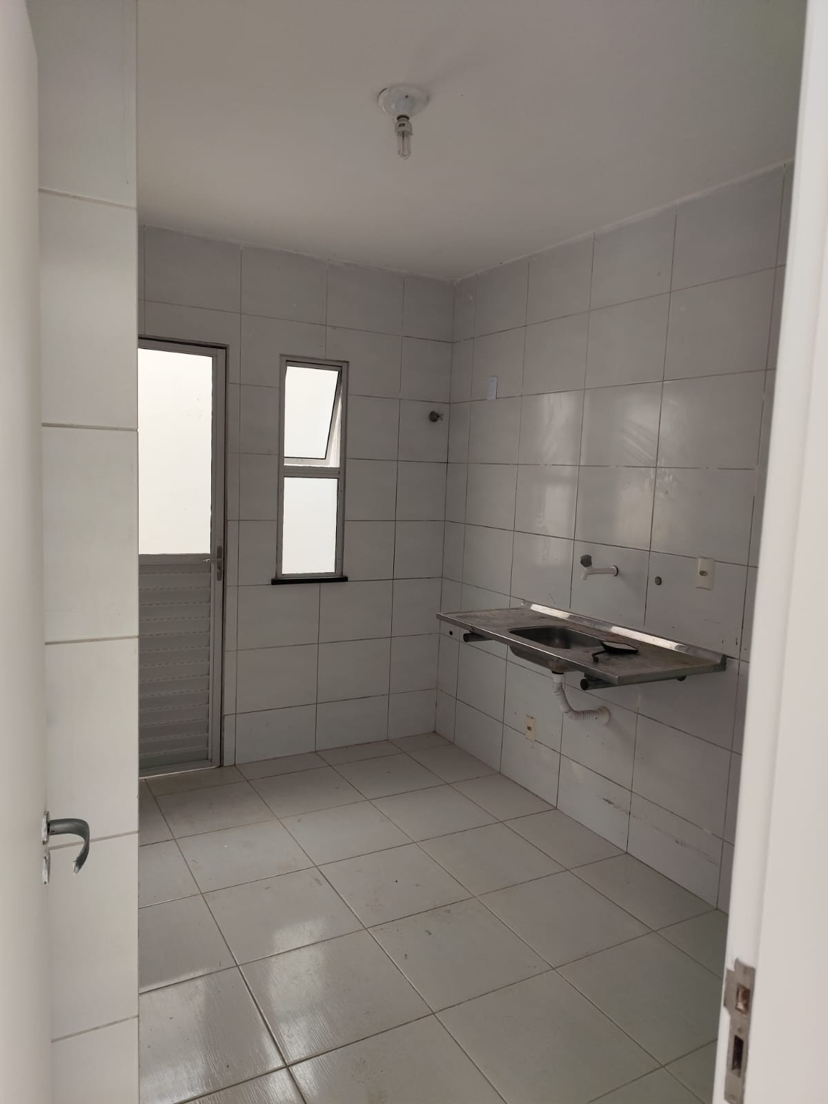 Casa à venda com 3 quartos, 1 suíte, 2 vagas e 70m² no Sim, Feira de Santana (BA) — foto 5 de 14