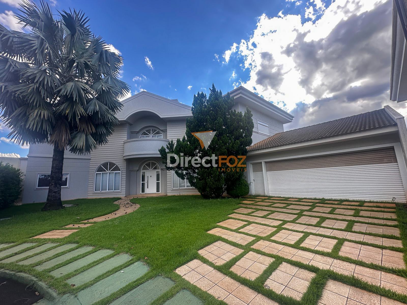 Sobrado em Condominio no Polo Centro  -  Foz do Iguaçu