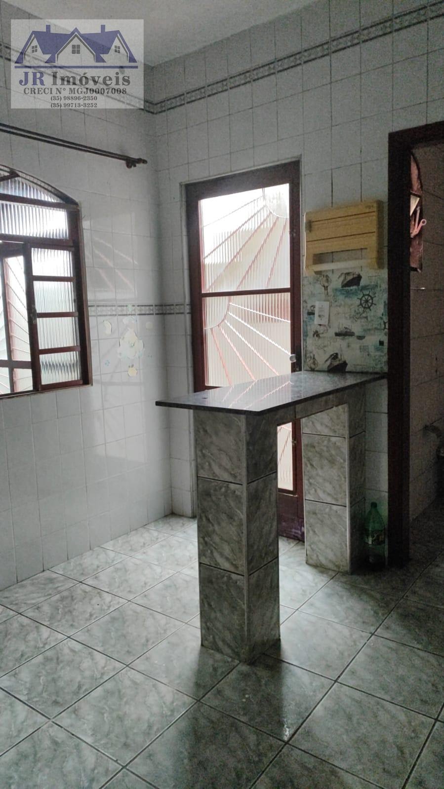 Casa à venda com 3 quartos, 2 banheiros e 1 vaga no Vila Isabel, Itajubá (MG) — foto 8 de 28