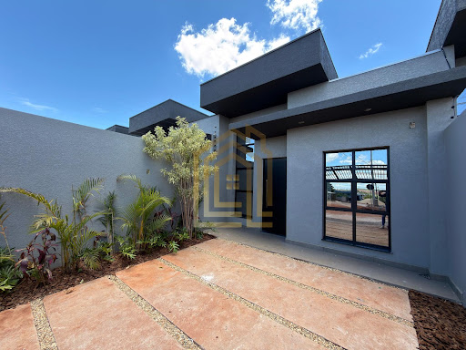 Casa à venda no bairro Madrid, Cascavel: 2 quartos, 69m², R$375 mil
