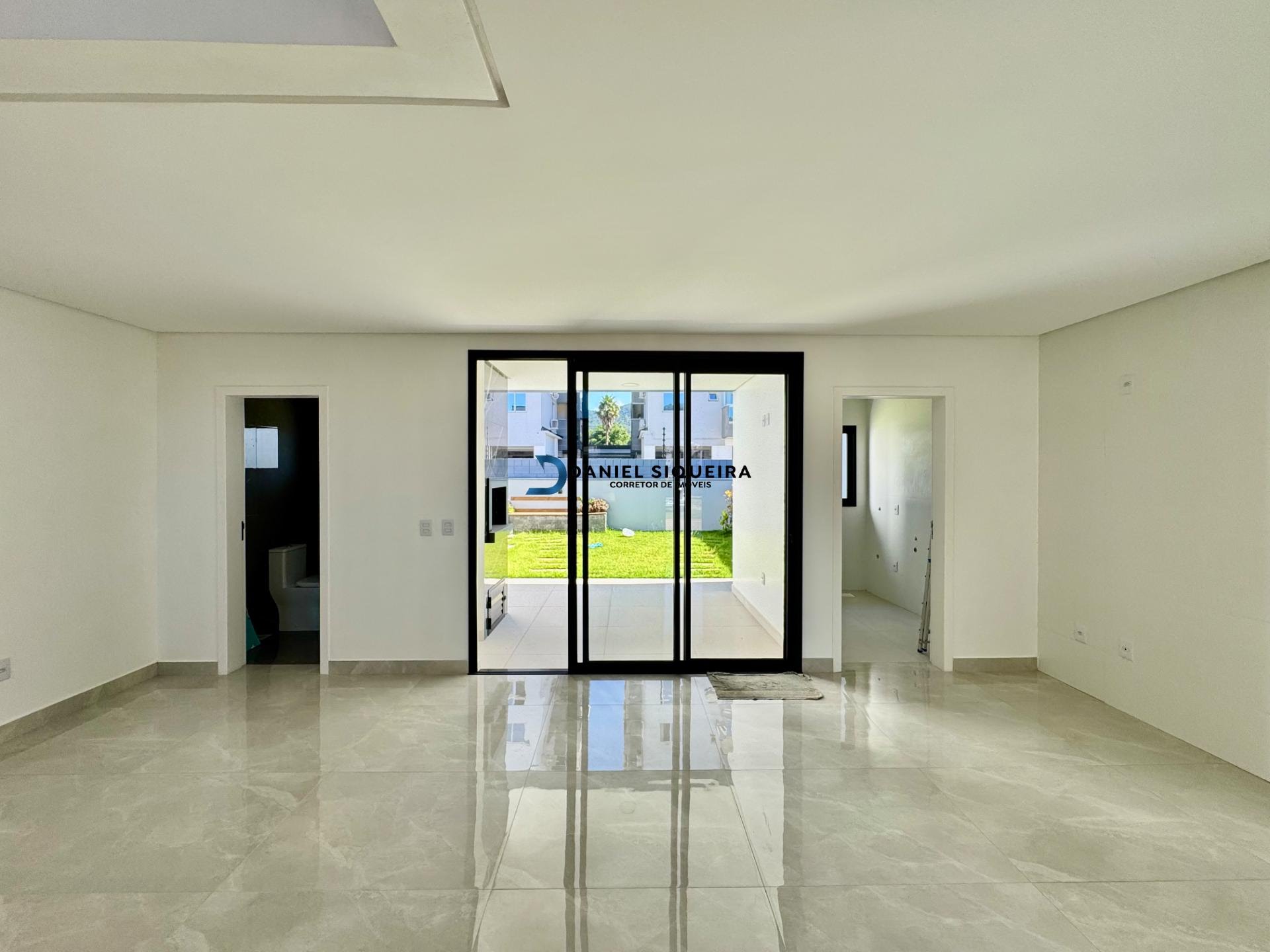 Casa à venda com 3 quartos, 1 suíte, 2 vagas e 152m² no Bairro Deltaville, Biguaçu (SC) — foto 5 de 29