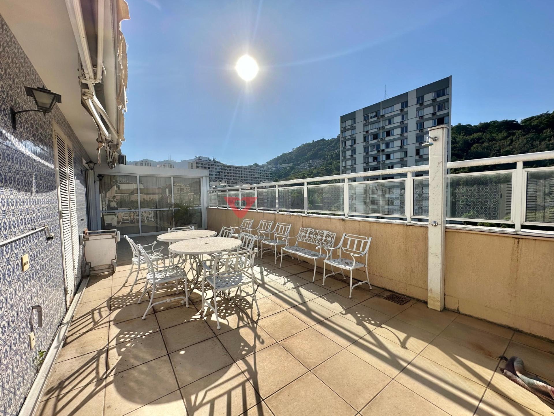 Cobertura à venda com 5 quartos, 3 suítes, 3 vagas e 300m² no Laranjeiras, Rio de Janeiro (RJ) — foto 15 de 30