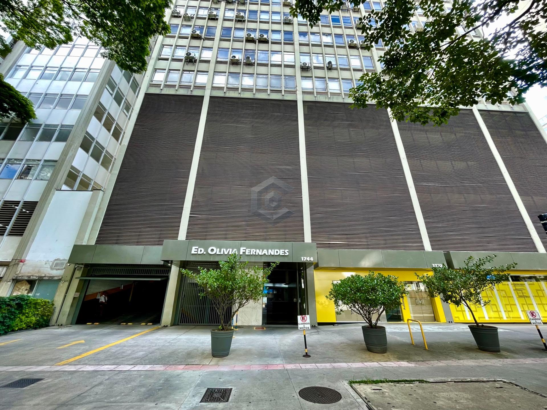 Comercial para alugar com 2 banheiros no Jardim Paulistano, São Paulo — foto principal