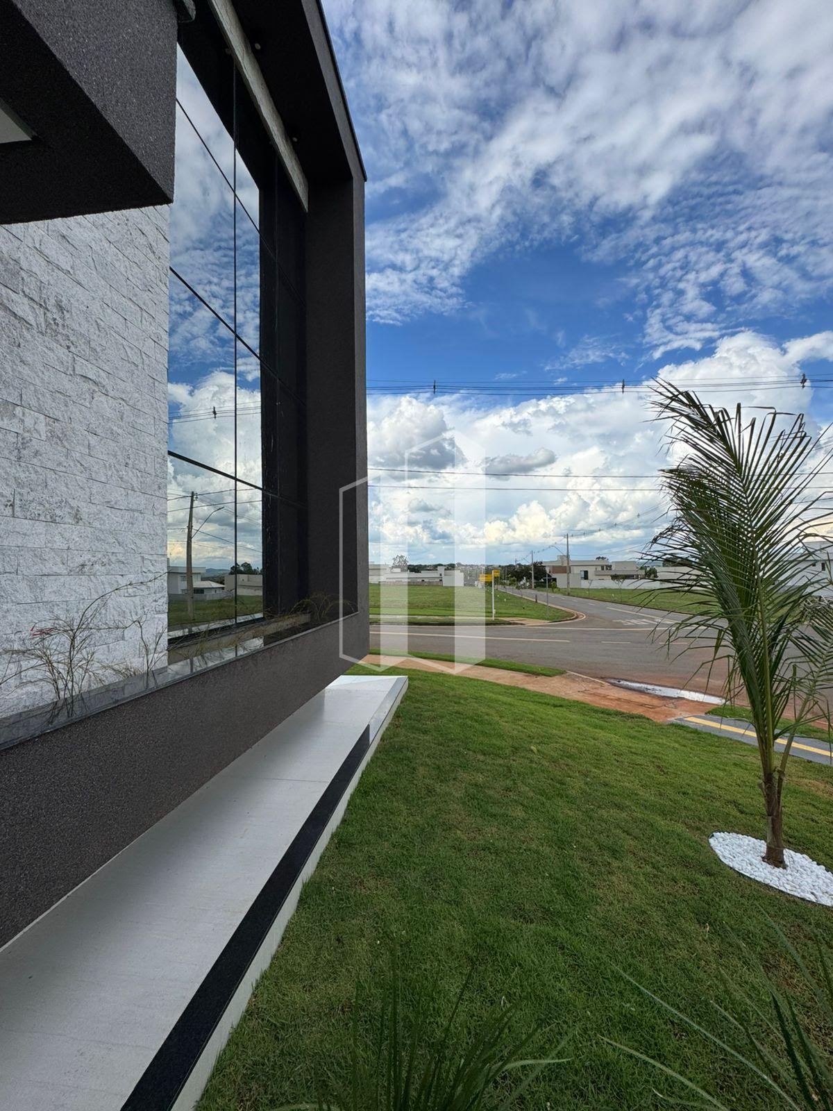 Casa à venda com 3 quartos, 3 suítes, 4 vagas e 206m² no Terras Alpha Residencial 1, Senador Canedo (GO) — foto 13 de 28