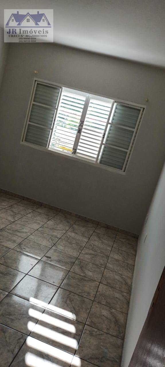 Casa à venda com 3 quartos, 1 suíte, 2 vagas e 130m² no Jardim Bernadete, Itajubá (MG) — foto 15 de 21