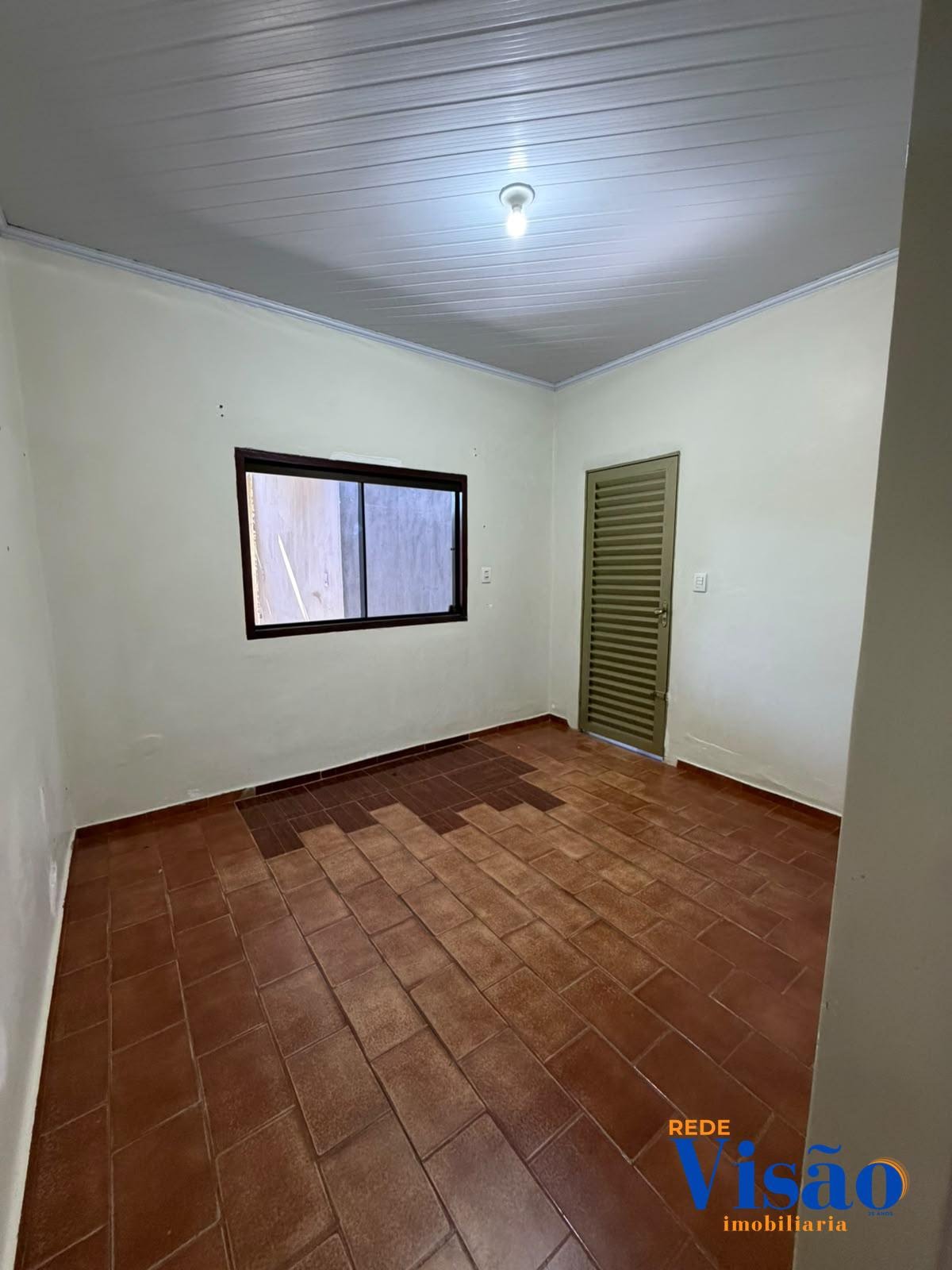 Casa para alugar com 2 quartos, 1 banheiro e 2 vagas no Juscelino Kubitschek, Paracatu (MG) — foto 17 de 20