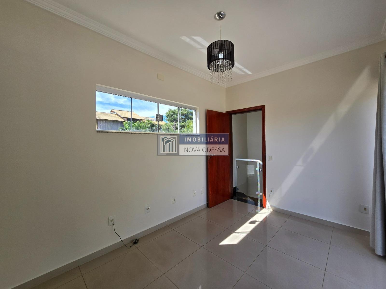 Casa à venda com 4 quartos, 1 suíte, 2 vagas e 220m² no Jardim Primavera, Nova Odessa (SP) — foto 21 de 24