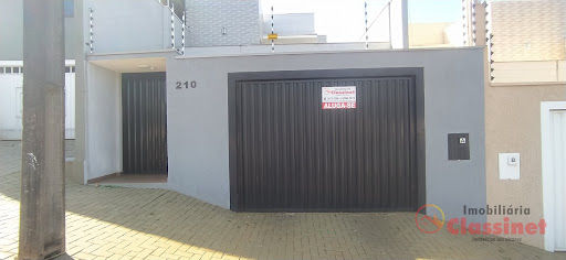 Sobrado de alto padrão no centro de Ivaiporã.