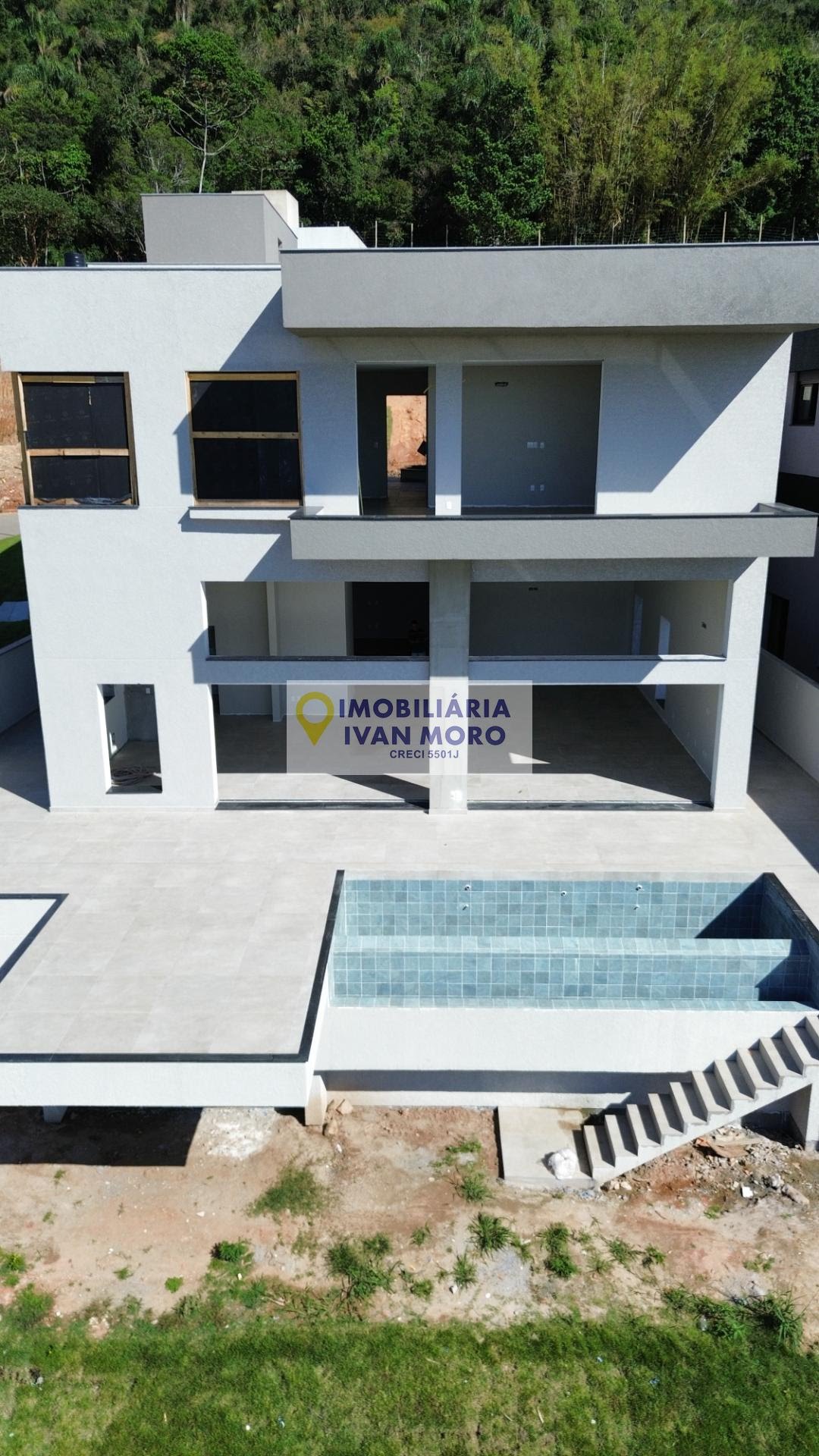Casa à venda com 4 quartos, 4 suítes, 3 vagas e 551m² no Ingleses Norte, Florianópolis (SC) — foto 22 de 30