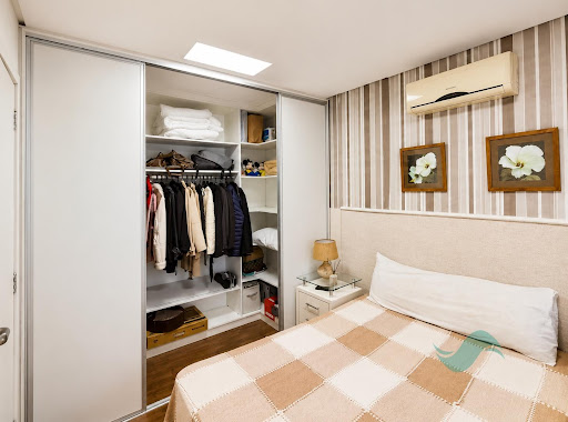 Suite 1