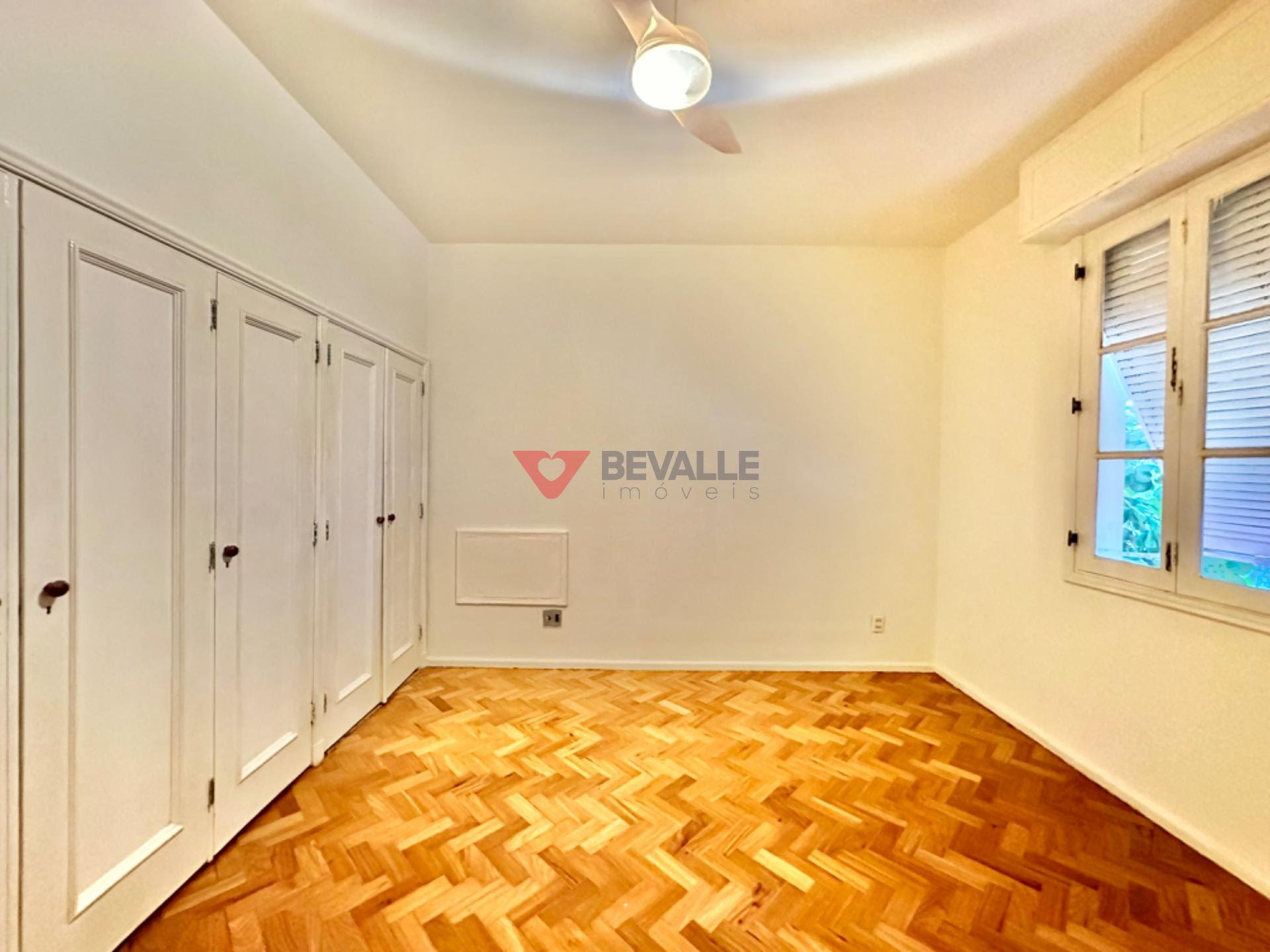 Apartamento à venda com 4 quartos, 1 suíte, 1 vaga e 130m² no Leblon, Rio de Janeiro (RJ) — foto 16 de 30
