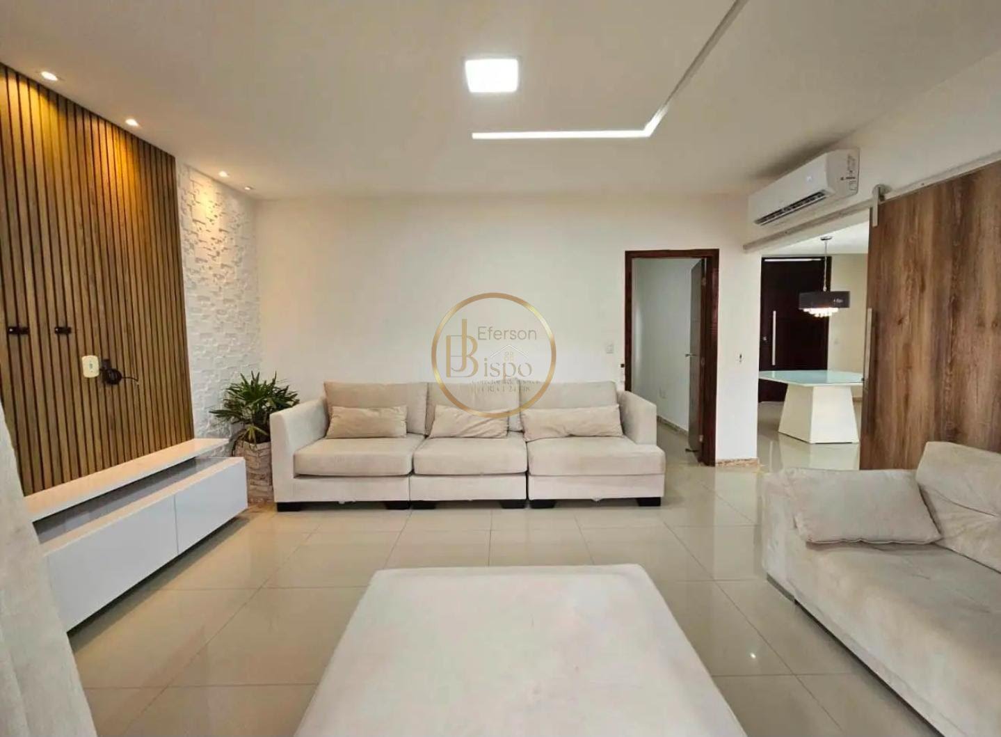Casa à venda com 4 quartos, 4 suítes, 2 vagas e 300m² no Outeiro São Francisco, Porto Seguro (BA) — foto 9 de 11