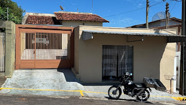 Casa à Venda em Jardim Oriente - 3 Dorms sendo 2 suítes 