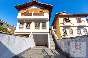 Sobrado 3 Dorms com Suíte para Alugar no Jardim Colombo SP